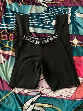 Black dropdead leggings